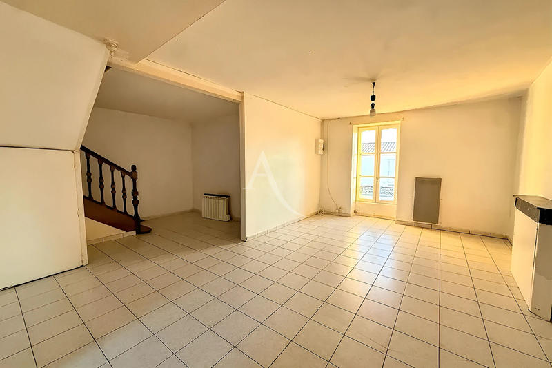 Maison - 229 m² - 9 pièces