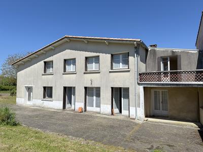 Maison ancienne - 144 m² - 7 pièces