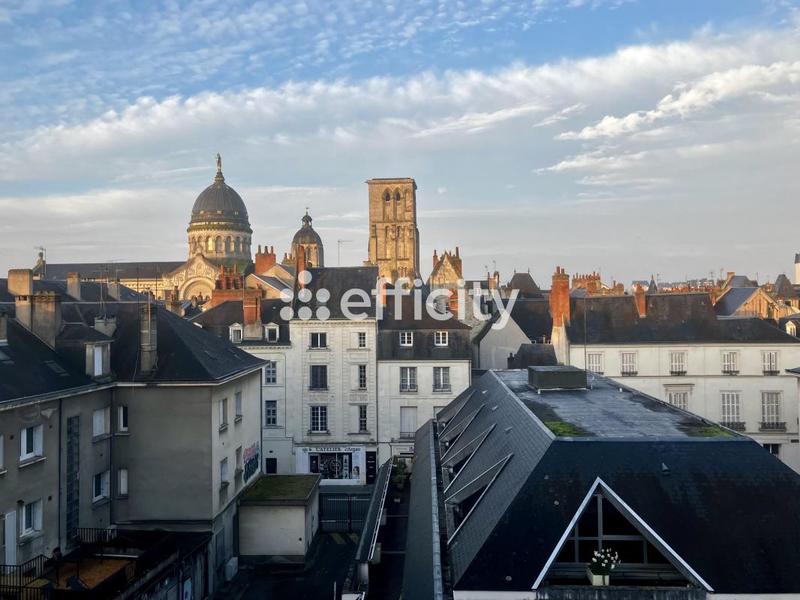 Appartement - 105 m² - 4 pièces