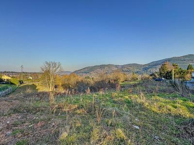 Terrain - 749 m²