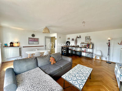 Appartement - 77 m² - 3 pièces