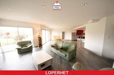 Maison - 200 m² - 5 pièces