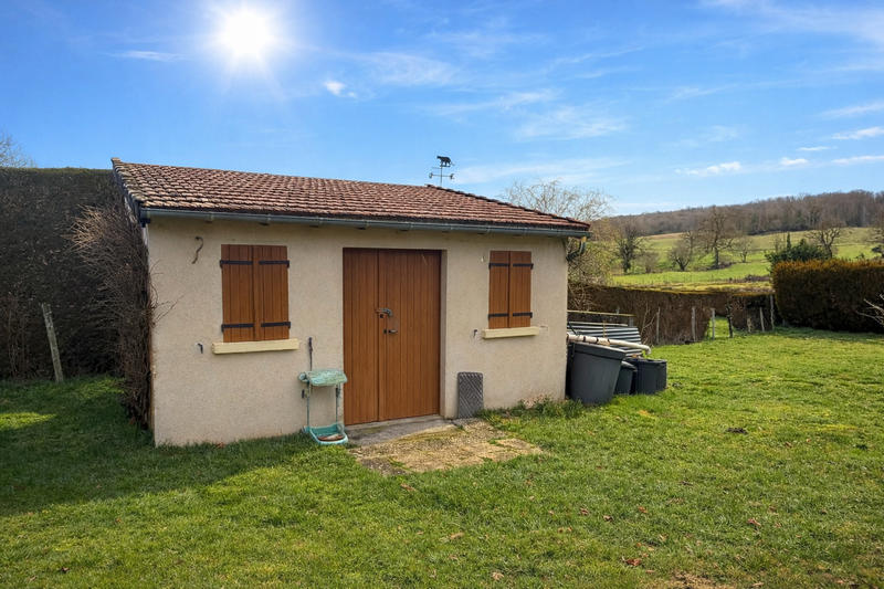 Maison - 196 m² - 7 pièces