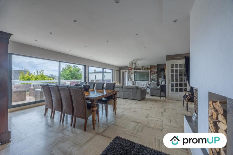 Maison - 286 m² - 7 pièces