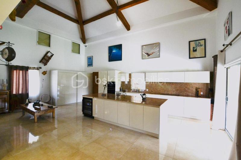 Demeure - 290 m² - 10 pièces