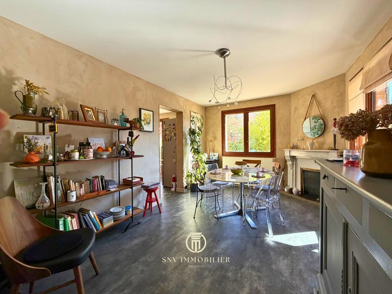 Villa - 240 m² - 9 pièces