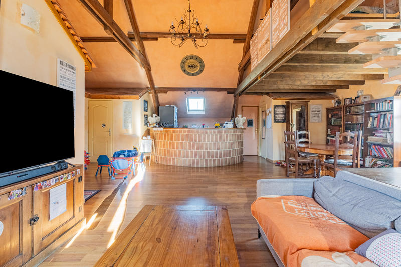 Local commercial - 158 m² - 5 pièces