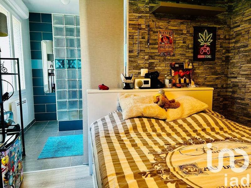 Maison - 93 m² - 5 pièces