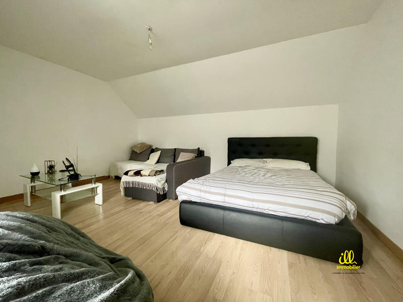 Maison - 131 m² - 6 pièces