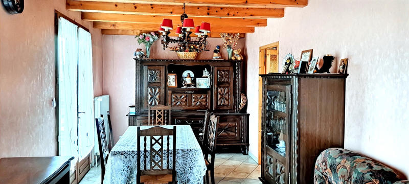 Maison - 87 m² - 6 pièces