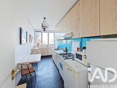 Appartement - 94 m² - 5 pièces