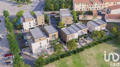 Maison - 87 m² - 4 pièces