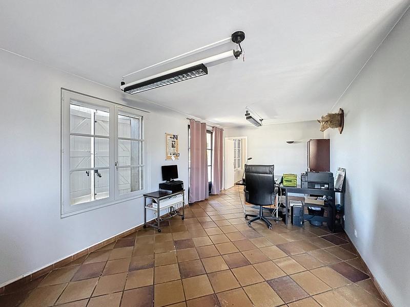 Maison - 294 m² - 4 pièces