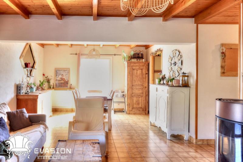 Maison traditionnelle - 150 m² - 6 pièces