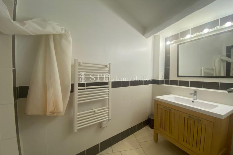 Appartement - 80 m² - 3 pièces