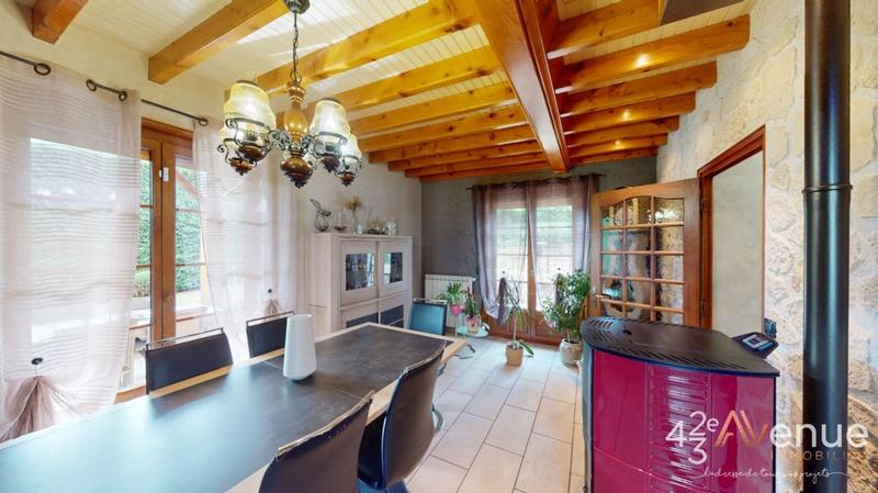 Maison - 156 m² - 9 pièces