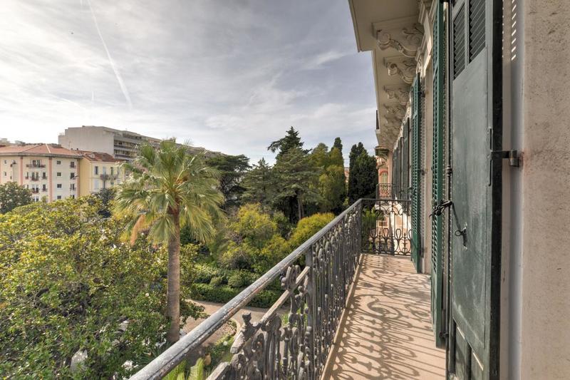 Appartement bourgeois - 110 m² - 4 pièces