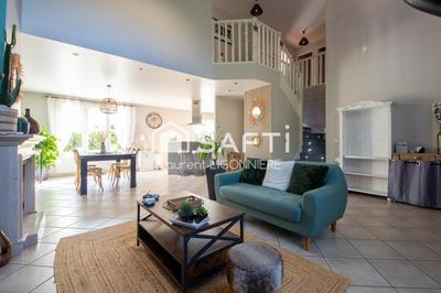 Maison - 161 m² - 6 pièces