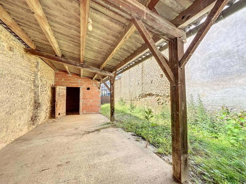 Maison - 210 m² - 9 pièces