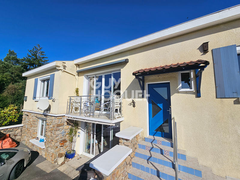 Maison - 169 m² - 6 pièces