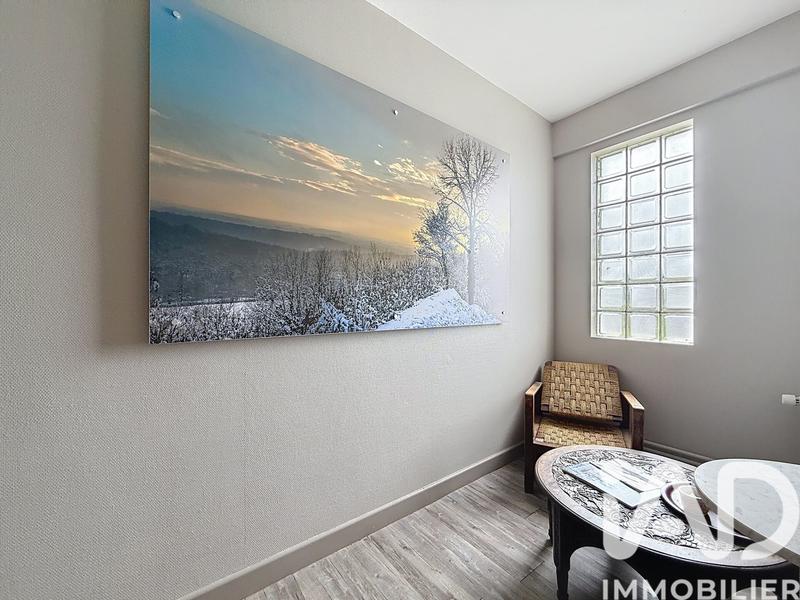 Maison - 382 m² - 5 pièces