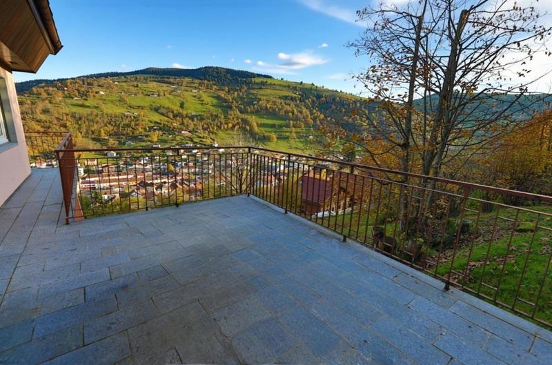 Maison - 160 m² - 8 pièces