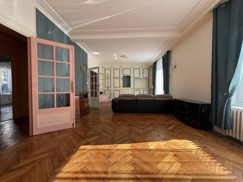 Appartement - 134 m² - 4 pièces