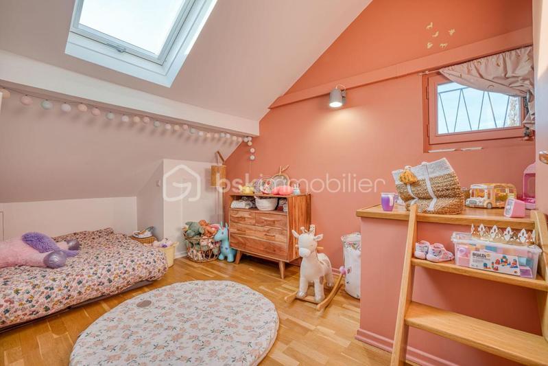 Maison - 212 m² - 6 pièces