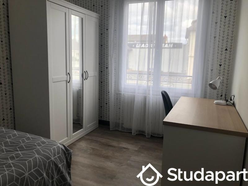 Chambre - 12 m² - 1 pièce