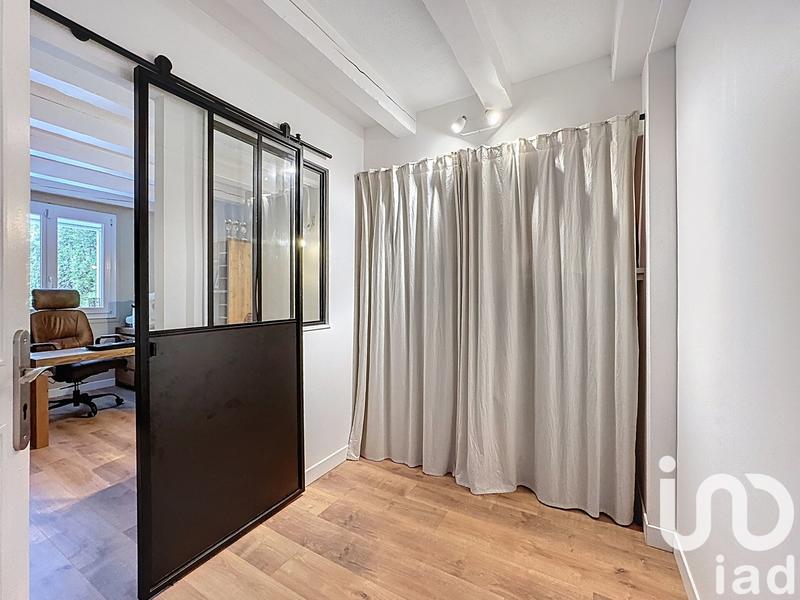 Maison - 180 m² - 8 pièces