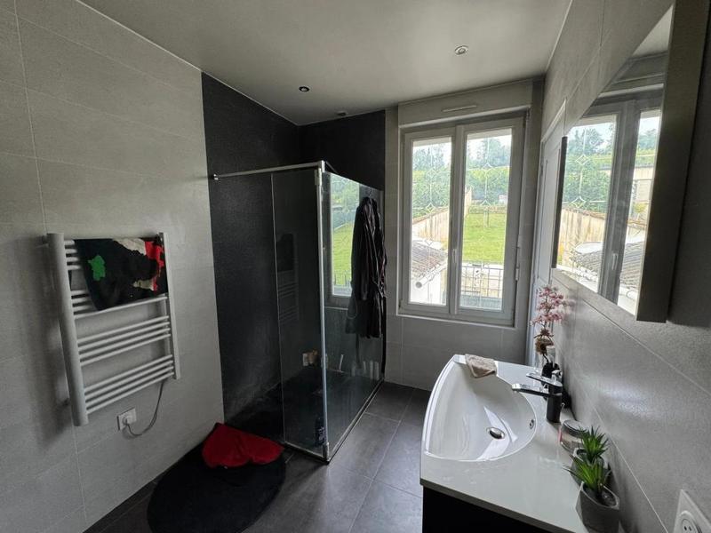 Maison - 110 m² - 6 pièces