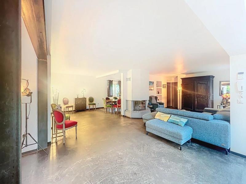 Maison - 186 m² - 7 pièces