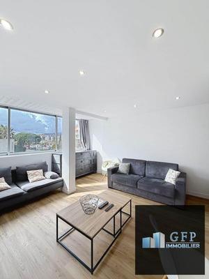 Appartement - 81 m² - 4 pièces