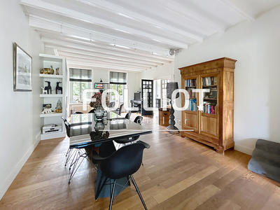 Maison - 195 m² - 8 pièces