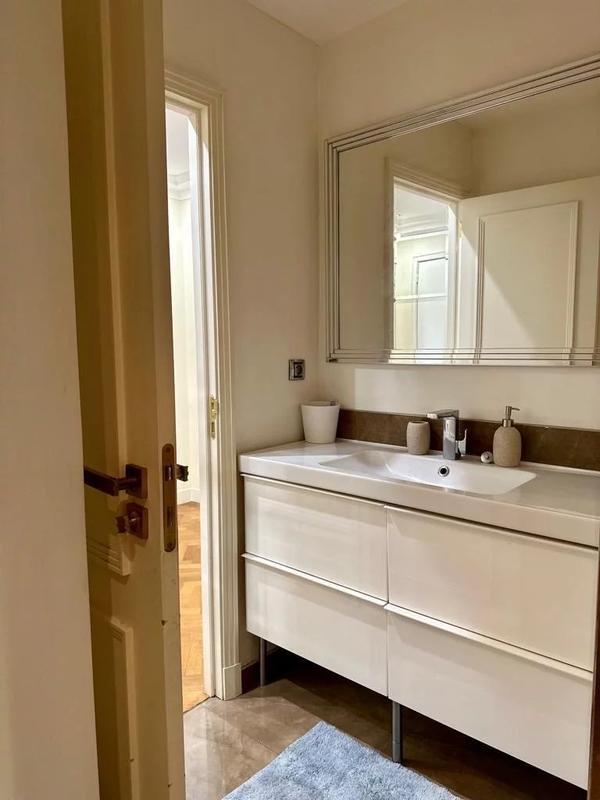 Appartement - 130 m² - 3 pièces