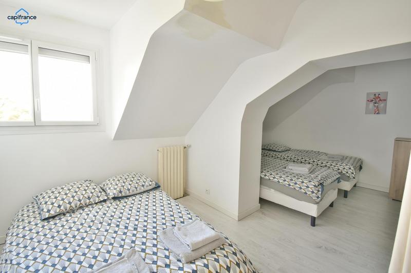 Maison - 215 m² - 8 pièces