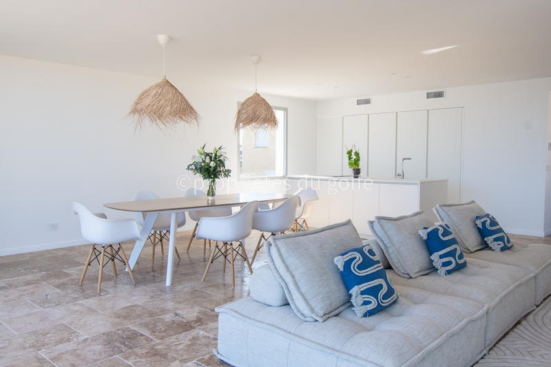 Maison - 161 m² - 6 pièces