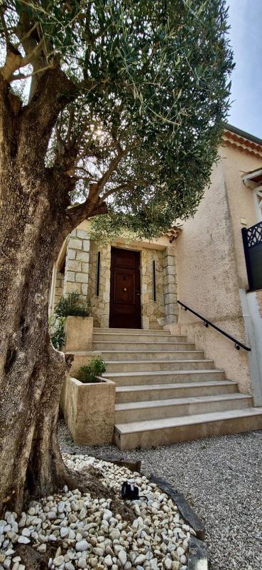 Villa - 204 m² - 6 pièces