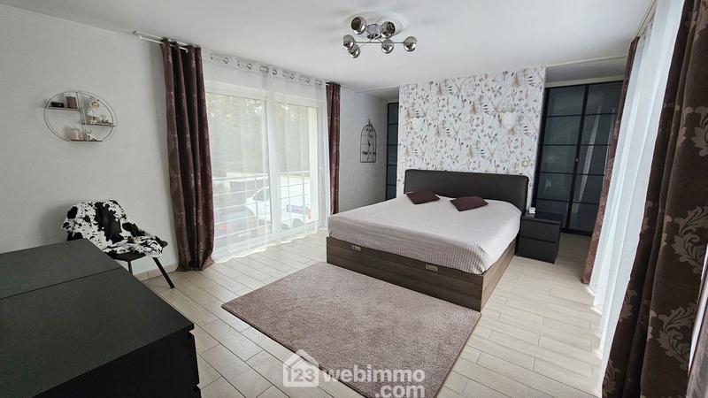 Maison - 195 m² - 6 pièces