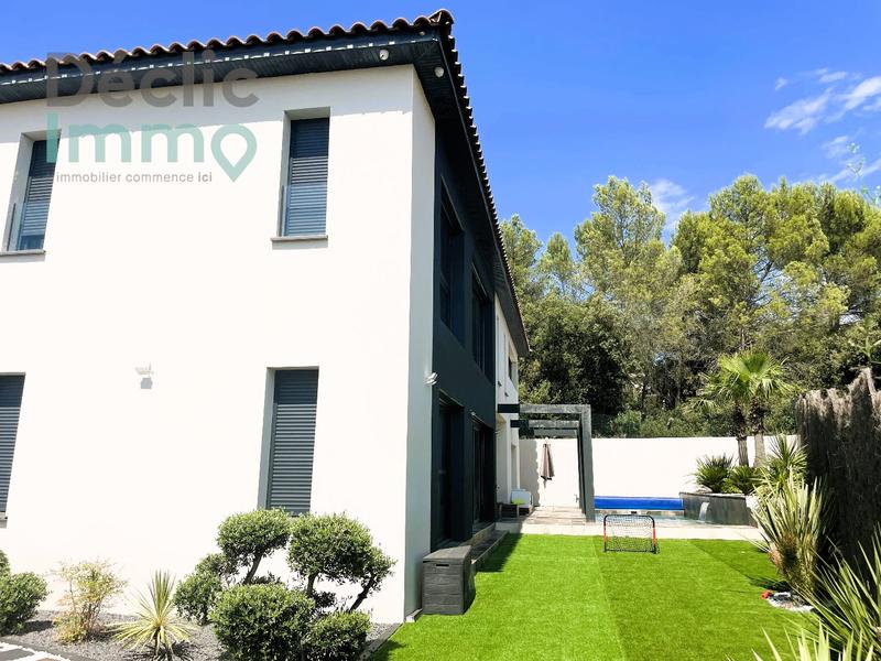 Maison - 195 m² - 5 pièces