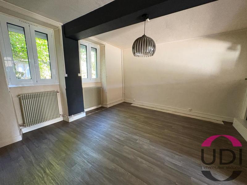 Maison - 96 m² - 3 pièces