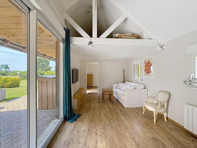 Maison - 200 m² - 6 pièces