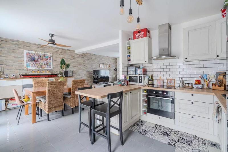 Maison - 120 m² - 6 pièces