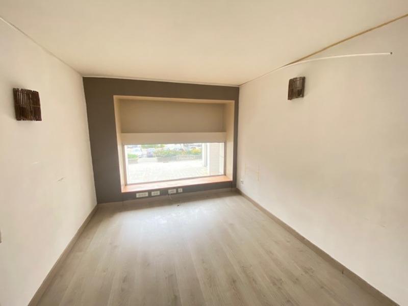 Local commercial - 331 m² - 25 pièces