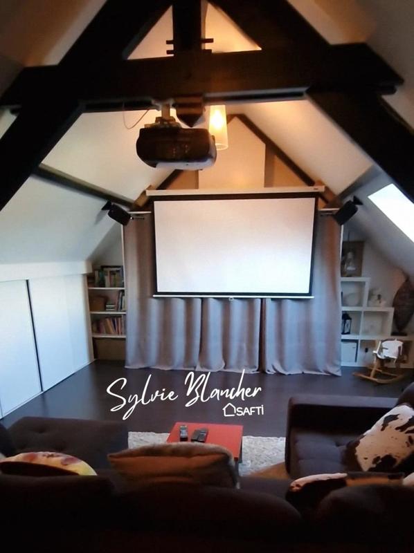 Maison - 197 m² - 7 pièces