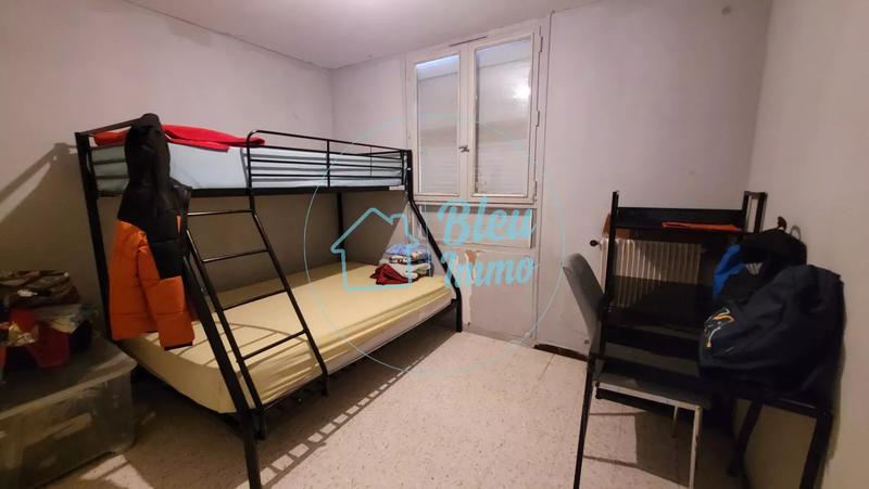 Appartement - 90 m² - 5 pièces