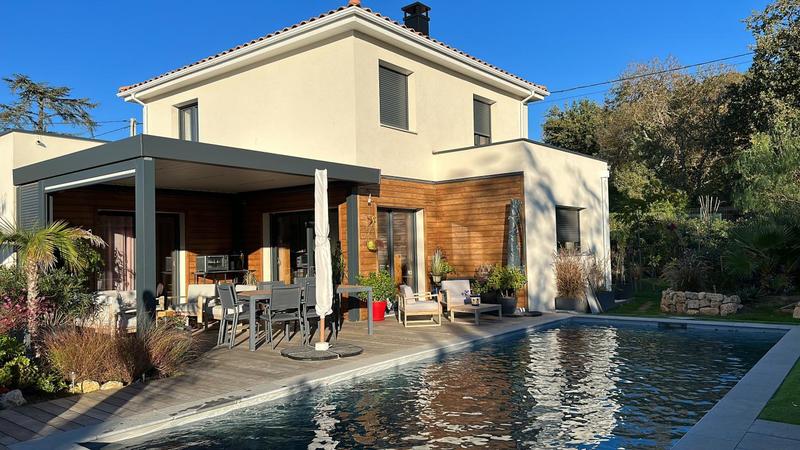 Terrain constructible - 2 161 m²