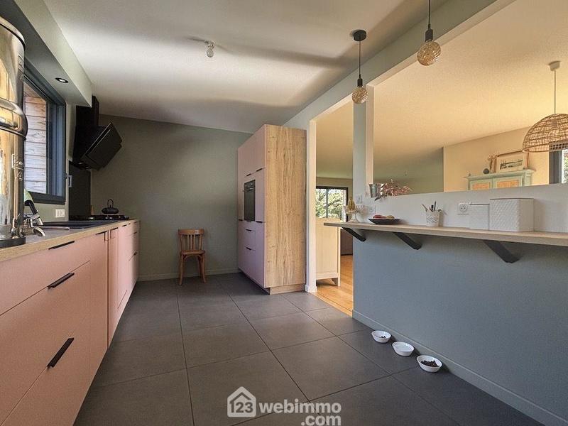 Maison - 189 m² - 7 pièces