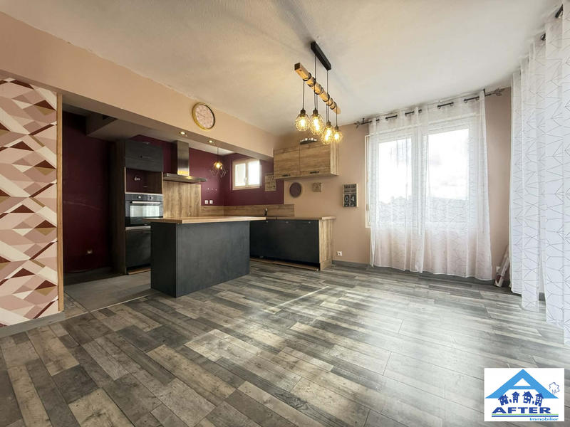 Maison - 105 m² - 6 pièces