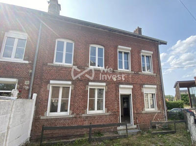 Maison - 93 m² - 6 pièces